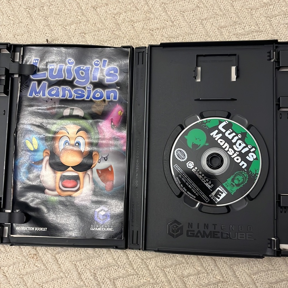 Luigi's Mansion - Player's Choice (Nintendo GameCube, 2003)
Or Wii - Picture 2 of 5